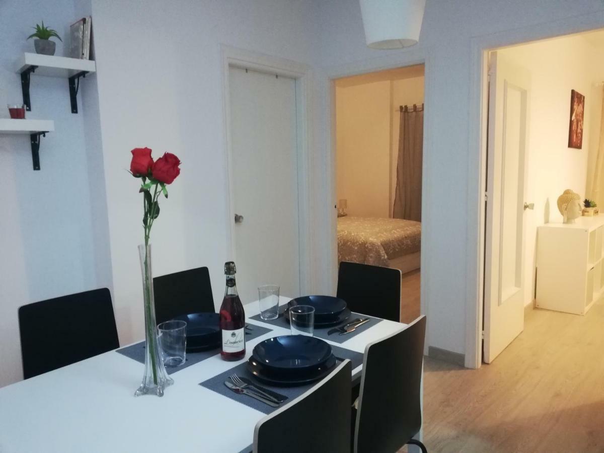 Apartamento Con Encanto "Larios Street" Apartman Málaga Kültér fotó
